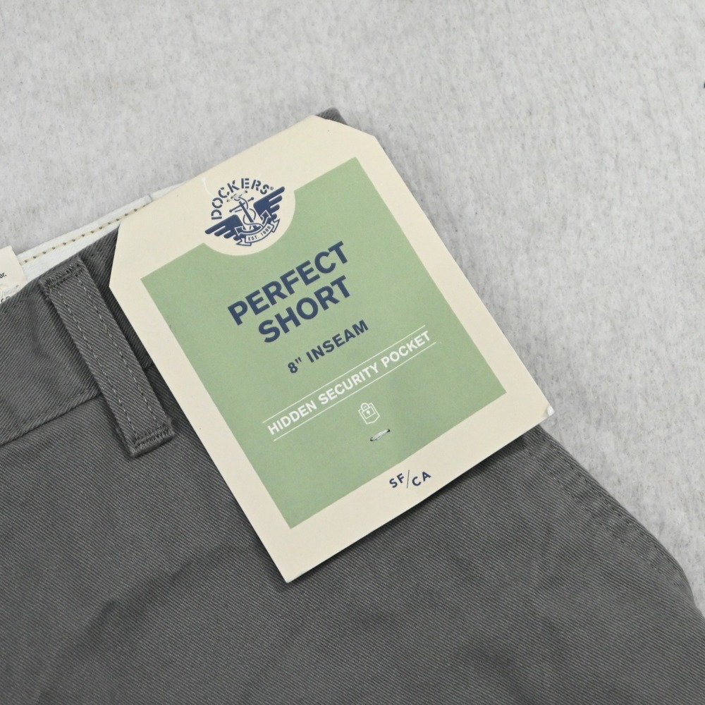 Dockers Perfect Short Men 31 NEW Gray 8" Inseam Hidden Security Pocket - Picture 2 of 10